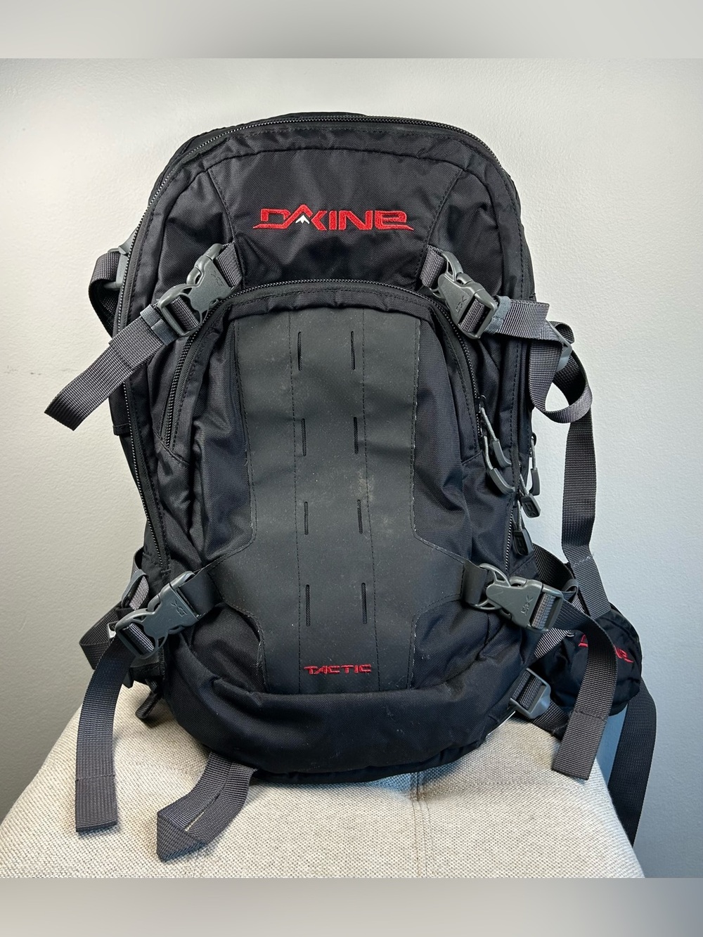 Dakine Tactic Black Backpack Multi Pocket Pouches Comes With Waist Bag EUC